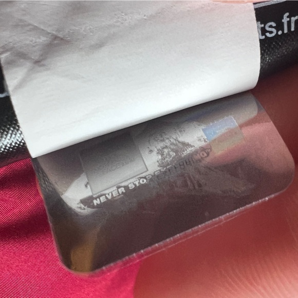 The North Face Women's Size Small Aconcagua 3 Jacket 600 Down Fill Beetroot Red - Picture 7 of 7